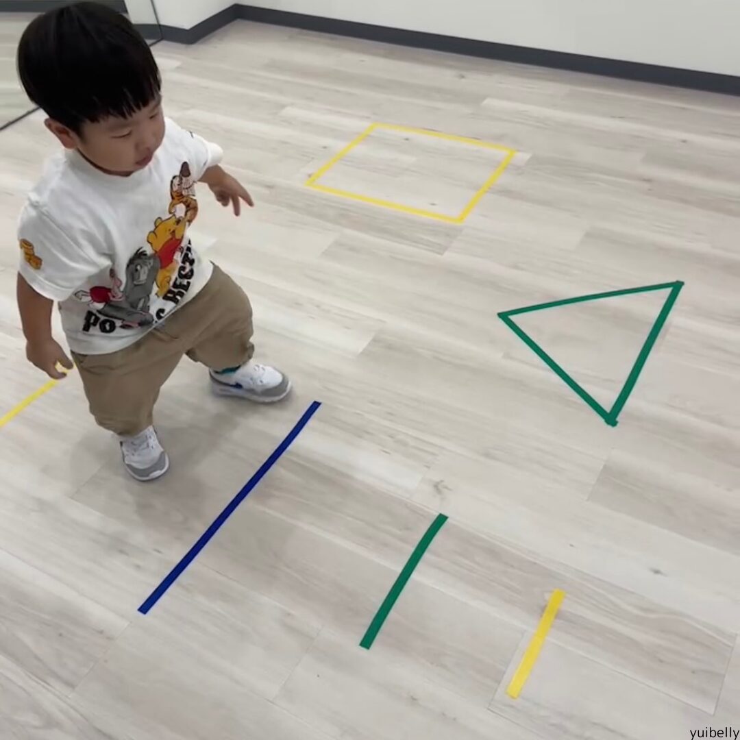 リトルダンスクラスで子どもたちが踊る様子